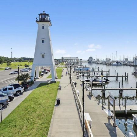 White Sand Getaway Steps From Beach Gulfport Bagian luar foto