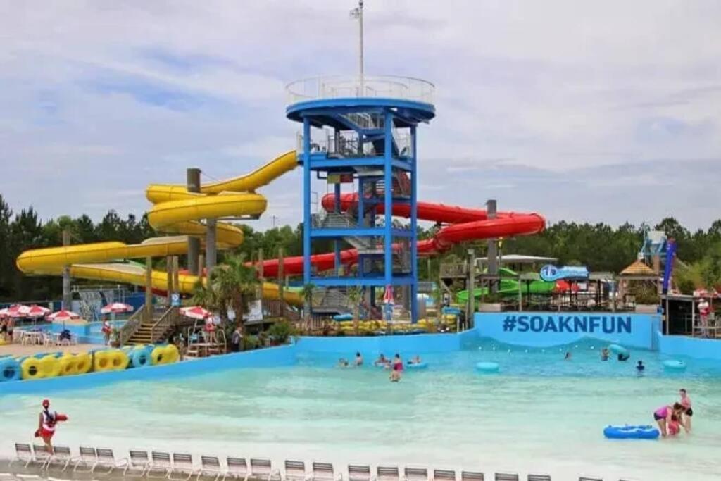 White Sand Getaway Steps From Beach Gulfport Bagian luar foto